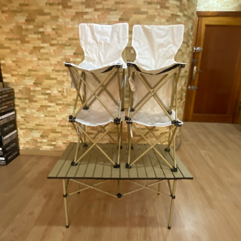 Ensemble d'été complet : table et 4 chaises dans un seul sac