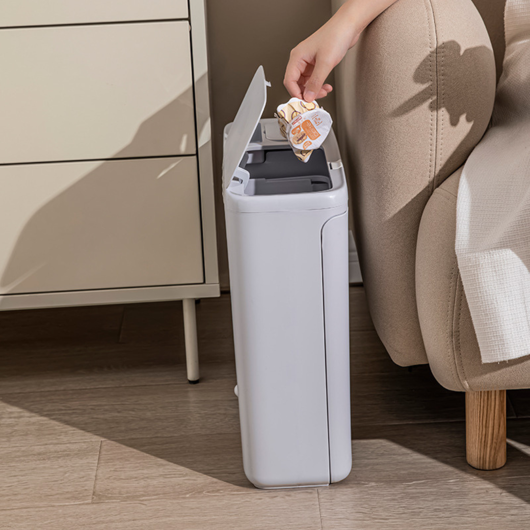 BAYTIGO® Gardez votre maison propre et organisée avec cette élégante poubelle suspendue